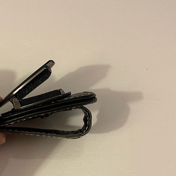 Fiat Sunglass Holder for Car with Logo Black PU Leather NWT - Picture 6 of 9